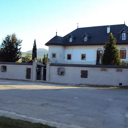 Castle Kastiel * Kotesova