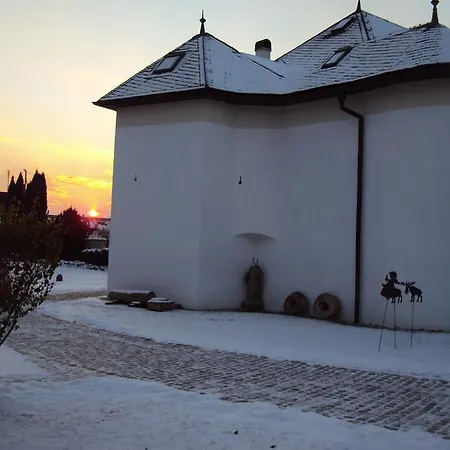 Castle Kastiel Apartment Kotešová
