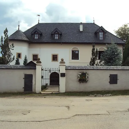 Apartment Castle Kastiel *