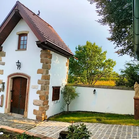 Castle Kastiel * Kotesova