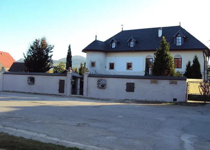 Castle Kastiel * Kotešová