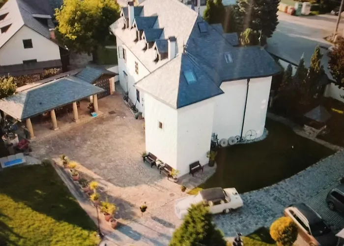 Castle Kastiel דירה *